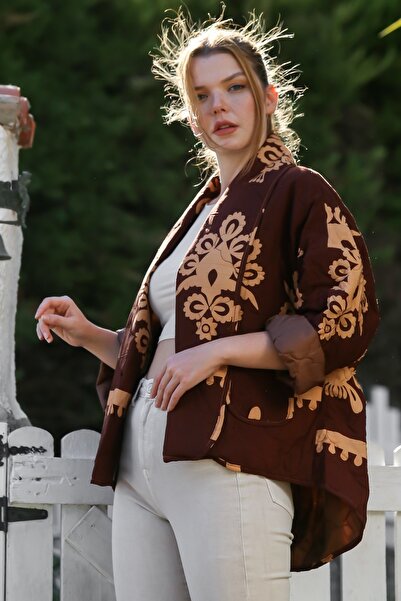 Chiccy Italian Brown Shawl Collar Long Sleeve Patterned Pocket Quilted Back Long Woven Jacket 70 66