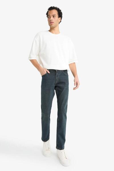 DeFacto Pedro Slim Fit Dar Kalıp Normal Bel Dar Paça Jean Pantolon G1266AX25AU