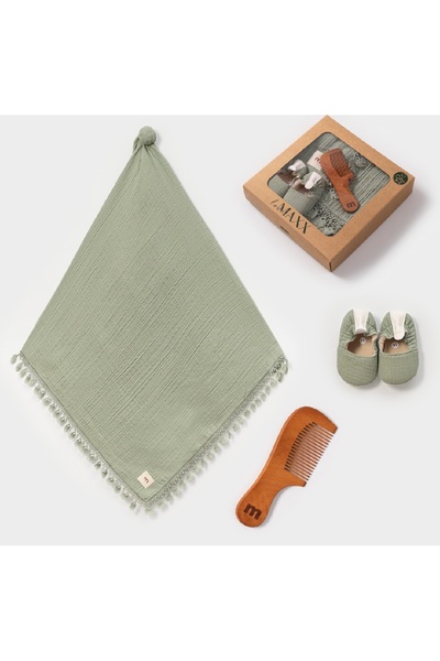 LOVE MAXX Cotton Baby Muslin Blanket Comb and Booties Set