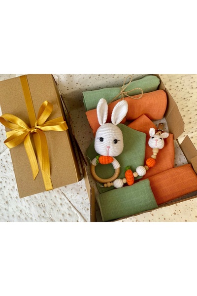 Hubb Yenidoğan bebek hediye set kutu. Çıngırak-emzik askısı- müslin örtü- önl...