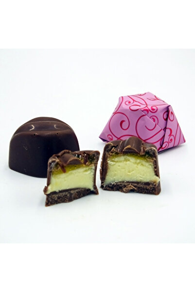 Fustuq & Hail شوكولاتة الحليب الفاخرة بنكهة فاكهة العاطفة