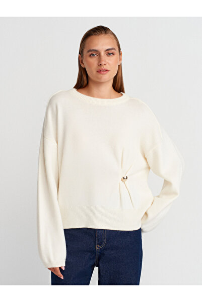 Dilvin 10812 Crew Neck Drawstring Button Detailed Wool Knit Sweater-Ecru