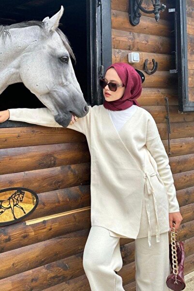 Şulemoda Giyim Екру комплект от плетени дрехи