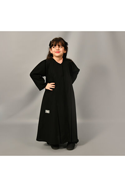 lamha abaya Abaya Zahra Lamha No. 6, black, with pleats on the sides of the abaya, closed with snaps