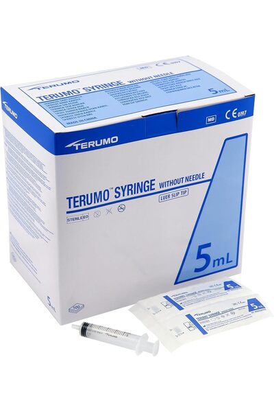 TERUMO محقنة بدون إبرة 5 مل (عبوة من 25)
