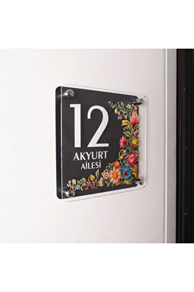 Wooden Factory Kişiye Özel Çiçekli Kapı İsimliği | Zarif Tasarım Ahşap Kapı Süsü ve Dekoratif İsimlik