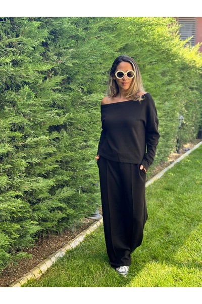 Rozella Butik Sports Suit Off-Shoulder Anthracite and Black Color