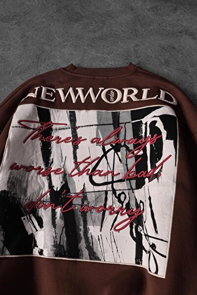 Slatra Men's Brown New World Patchli Oversize Sweatshirt