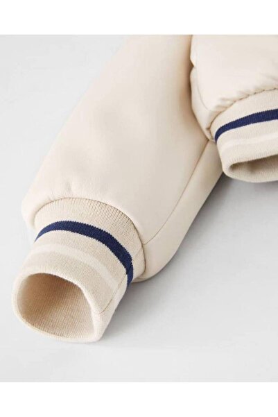 La ciel Paris Hei Unisex Дитячий бавовняний екрю бавовняний коледж-піджак з літерою B і принтом-аплікацією Бомбер