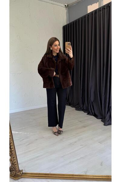 elif teke Premium Plush Jacket with Front Pockets Brown