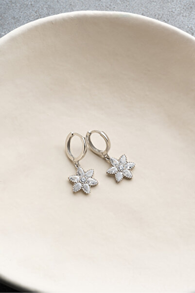 SAKLI TAKI 925 Ayar Gümüş Halkalı Nergis Çiçeği Küpe