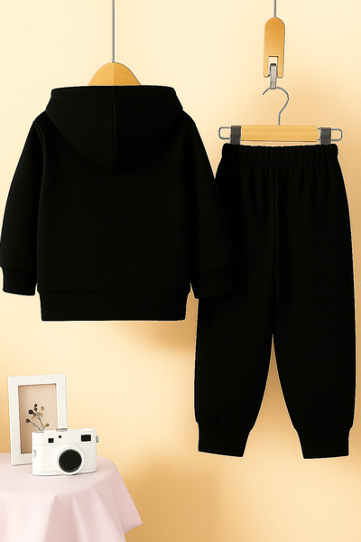Let's Wear Stumble Guys Printed Kids' Premium Compact Sweatshirt Tracksuit with Pockets - 2 Piece Sportswear Set