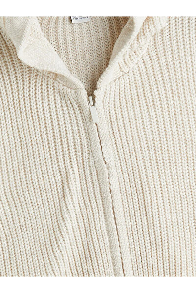 LC Waikiki LCW KidsBej Kapüşonlu Kız Çocuk Triko Yelek