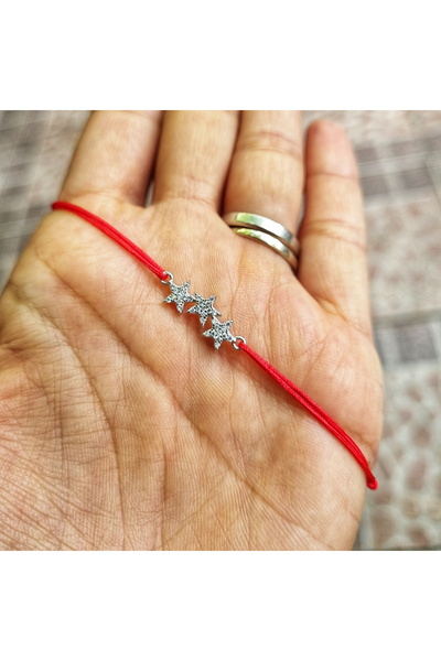 Wild Bracelets Bratara reglabila adult din Argint 925 cu charm 3 stelute cu cristale zirconia, snur rosu de matase