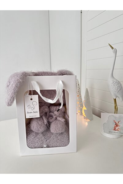 Sincabın Düşleri Hoşgeldin Bebek Yenidoğan Hediye Kutusu Seti Kıyafet Takımı El Örgüsü Triko Organik Tulum