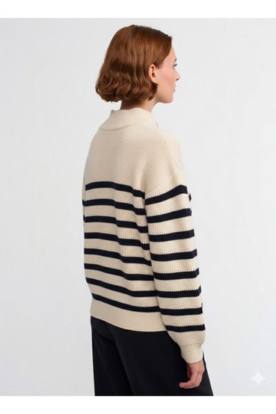 Dilvin 10447 Half Fisherman Buttoned Sweater-Cream-Black