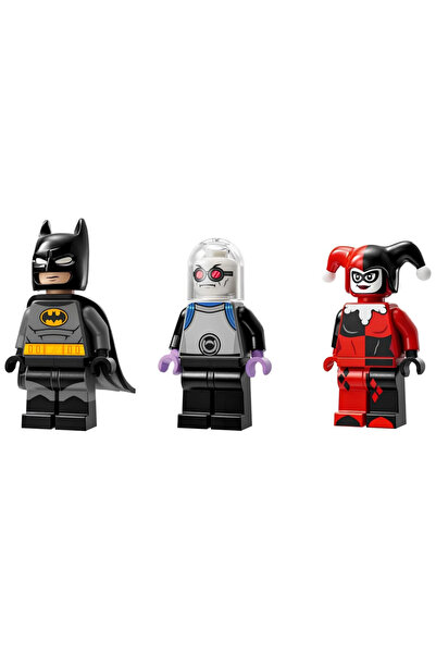 NW NessiWorld Batmobile ile , Harley Quinn ve Mr. Freeze’e Karşı 76274