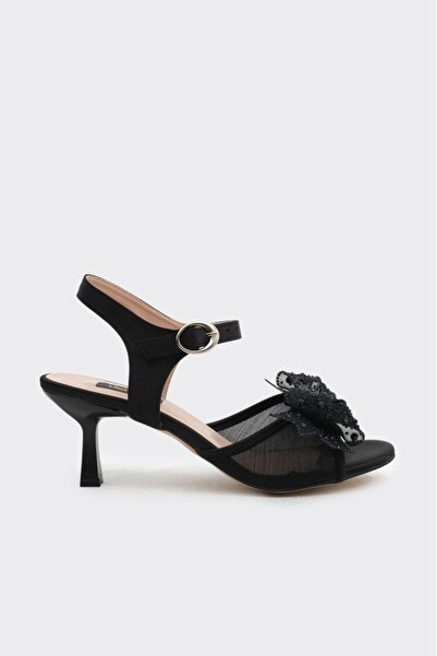 derinet Topuklu Dantelli Taş Aksesuarlı Kadın Abiye Ayakkabı