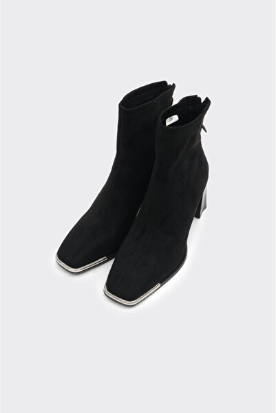 derinet Topuklu Arkadan Fermuarlı Kadın Bot