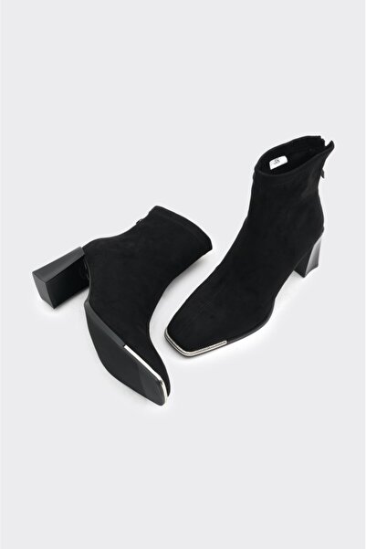 derinet Topuklu Arkadan Fermuarlı Kadın Bot