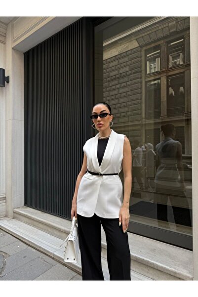 buqre's moda Elegant Oversize Vest with Gold Buckle Belt