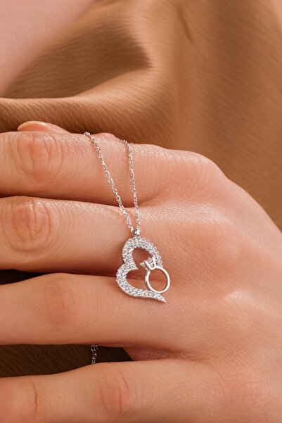 ZAHAP GOLD 925 Ayar Gümüş Tektaş Yüzüklü Kalp Kolye - Aşkın Zarif Simgesi