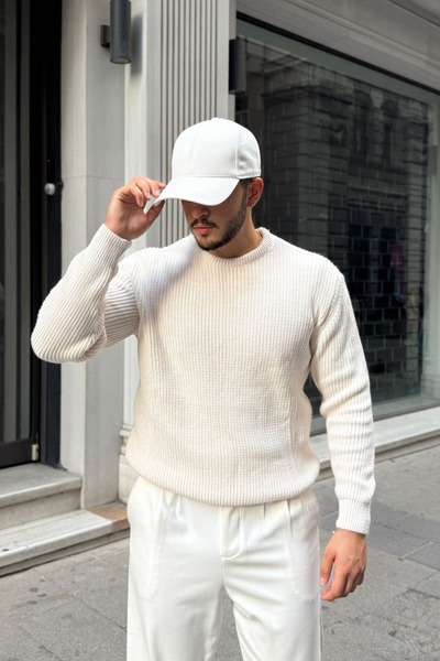 Livio Ferri Koba Men's Thessaloniki Knit Oversize Crew Neck Thick Sweater