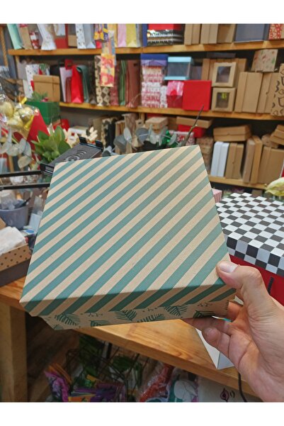 demontecraft 23x23x10 hediyelik kutu Kraft yeşil çizgili 2adet