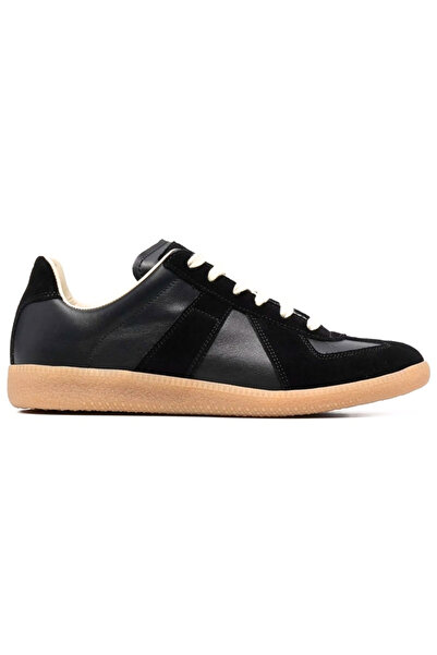 Maison Margiela Replica Sneakers in Black