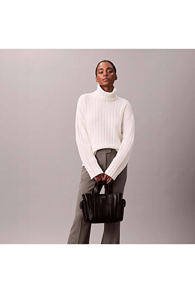 Calvin Klein Kadın Siyah Omuz Çantası (LV04F3290G-2QP)