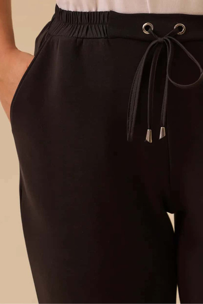 Galaxie Women's Plus Size Lace-Up Ankle-Length Pants - Black