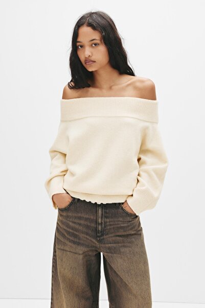 Pull & Bear Asimetrik kesimli yumuşak örgü kazak