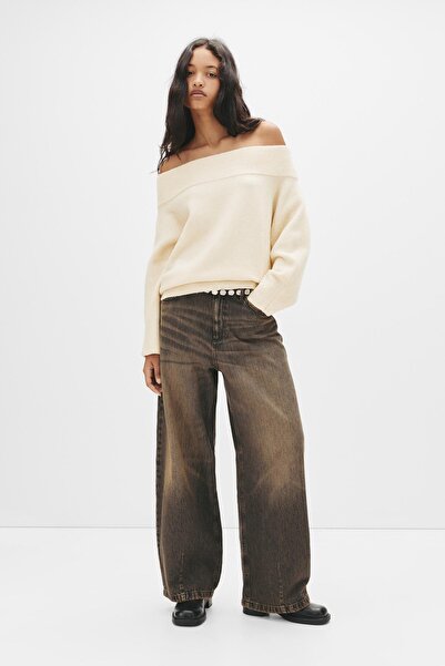 Pull & Bear Asimetrik kesimli yumuşak örgü kazak