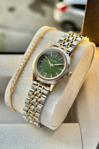 Homies ساعة يد نسائية بسوار فولاذي لا يتغير لونه مع علبة هدايا وسوار هدية. HM...