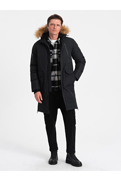 OMBRE Pánská zimní bunda Alaskan s odnímatelnou kožešinou z kapuce - černá V2 OM-JALJ-0148