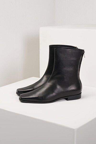 Beauty Omelette Siyah Kare Burun Deri Bot