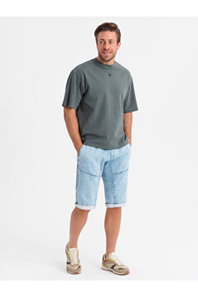 OMBRE Pánske krátke džínsové šortky s ozdobným prešívaním - svetlomodré V2 OM-SRDS-0135 L