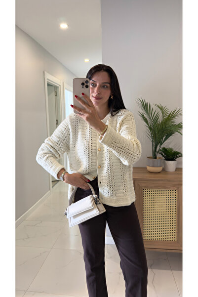 BİRCANÇİL Thense Ecru Gold Button Detailed Cardigan