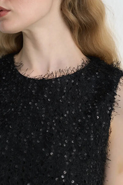 Gusto Kolsuz Pullu Jarse Bluz - Siyah