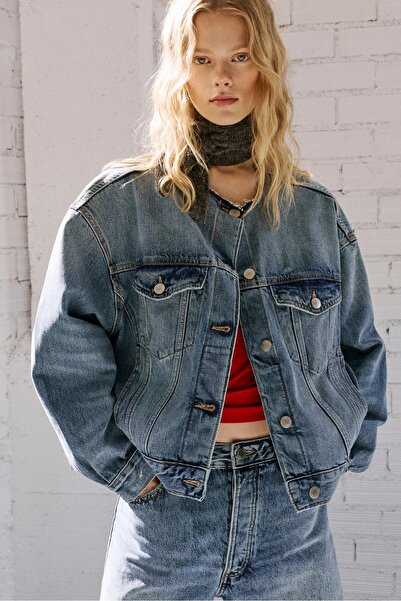 Pull & Bear Collarless denim trucker jacket