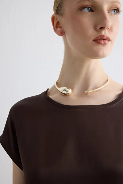 Gusto Round Neck Front Satin Viscose Tshirt - Brown