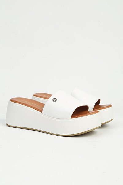 Pierre Cardin Women's White Slippers