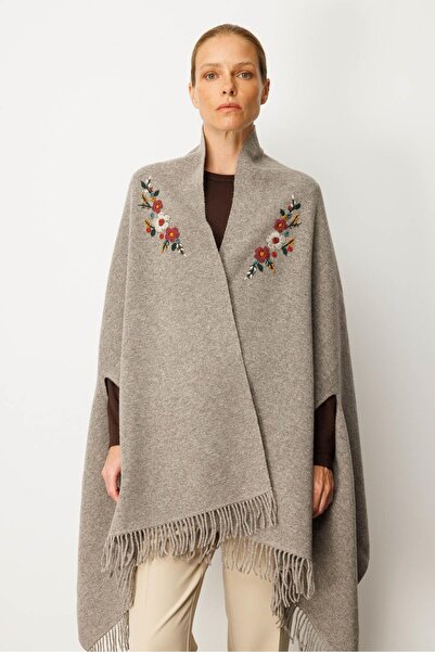 Desen Triko Women's Embroidered Collar, Sleeve-Through, Large Wool Poncho, Mink