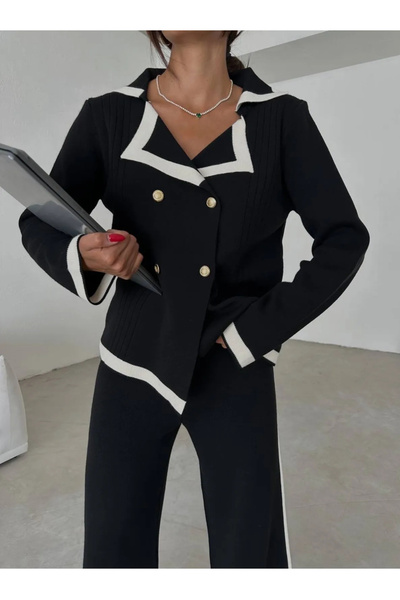 H&E LUXURY DESIGN Γυναικείο Σετ Πλεκτό Διπλό με Λεπτομέρεια Ρίγες και Χρυσά Κουμπιά