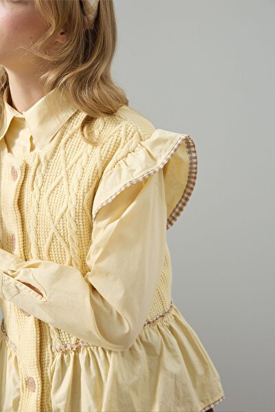 Ceylan Otantik Butter Yellow Ruffled Knit Vest