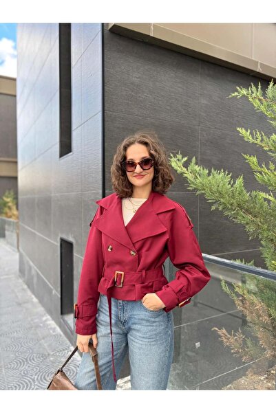 Sude Kızanlıklı Короткий тренч з поясом