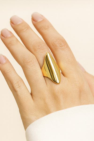 Z&T ACCESORIES خاتم نسائي ذهبي اللون بتصميم عصري من الفولاذ