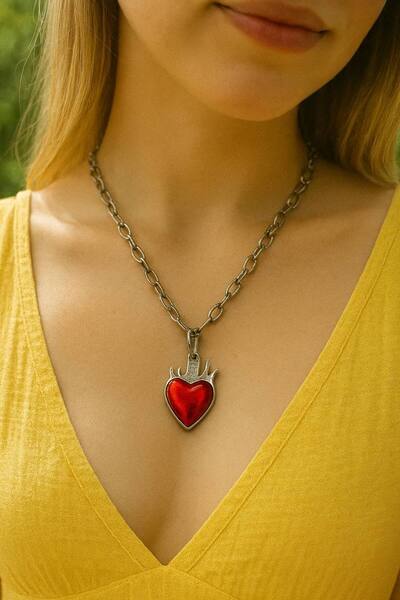 Herşey Nota Gothic Flame Heart Figured Unisex Necklace – Eye-Catching Design with 60 cm Chain
