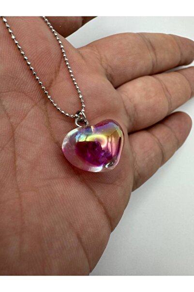 Yuchicly قلادة نسائية على شكل قلب من الكريستال الأحمر - لامعة وأنيقة