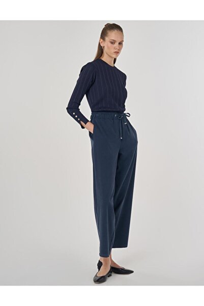 Kayra Панталон от лиосел с удобна кройка, тъмносин